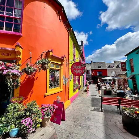 Апартаменты Elegant Penthouse In Town Centre