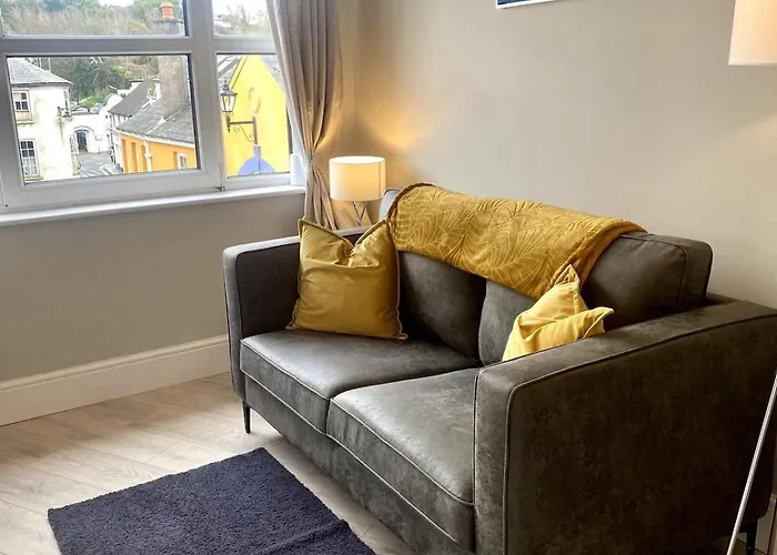 Апартаменты Elegant Penthouse In Town Centre Кинсэйл